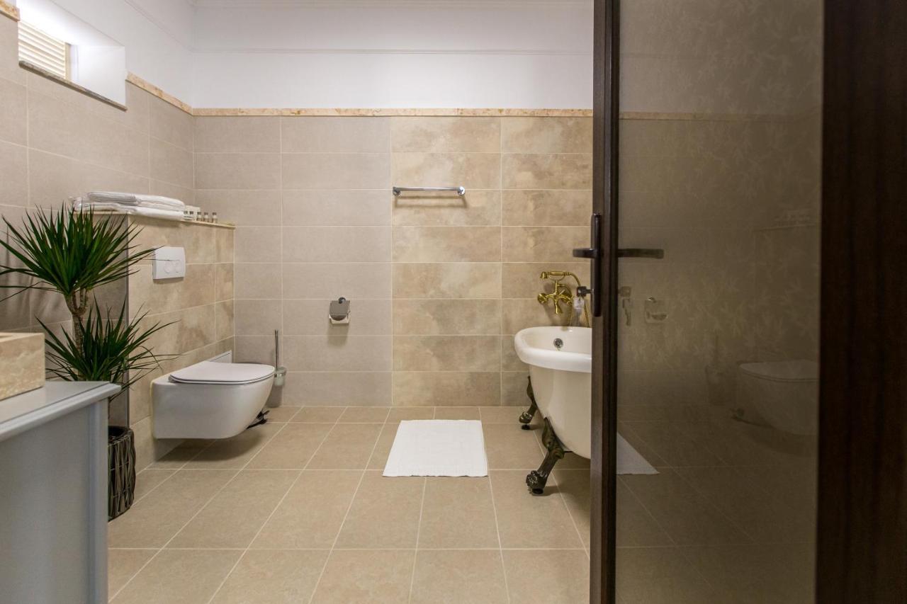 Brize Guesthouse Tuzla Exterior photo